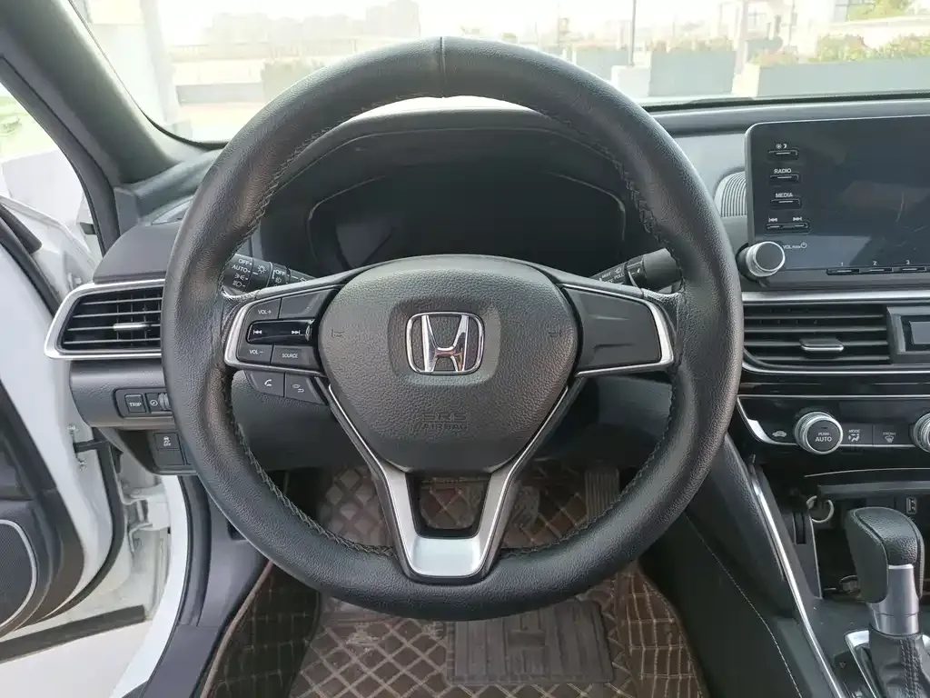 Honda Inspire — фото 3