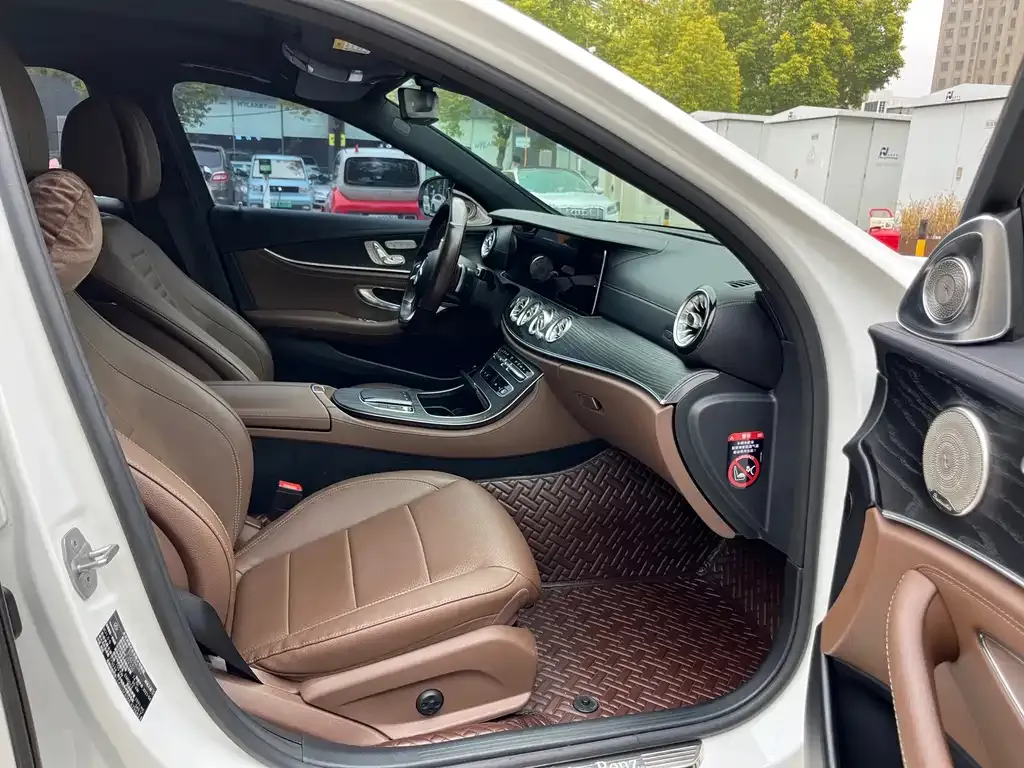 Mercedes-Benz E-Class New Energy 2021 из CN, фото 8