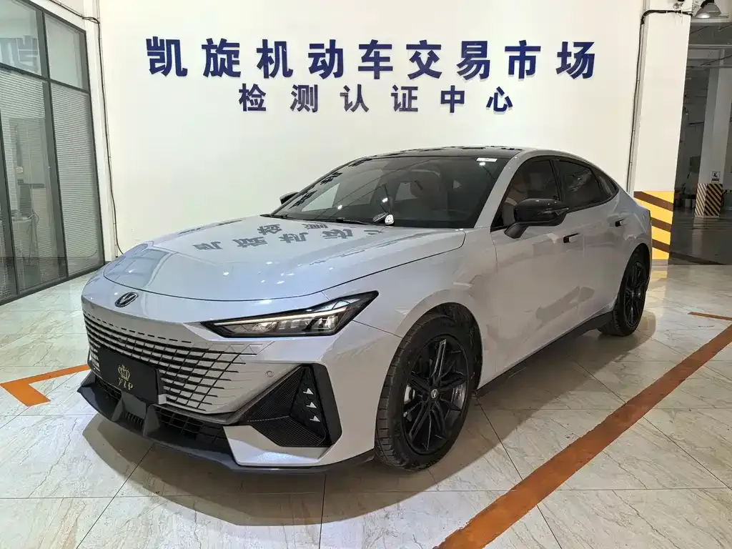 Changan UNI-V 2023 из CN, фото 1