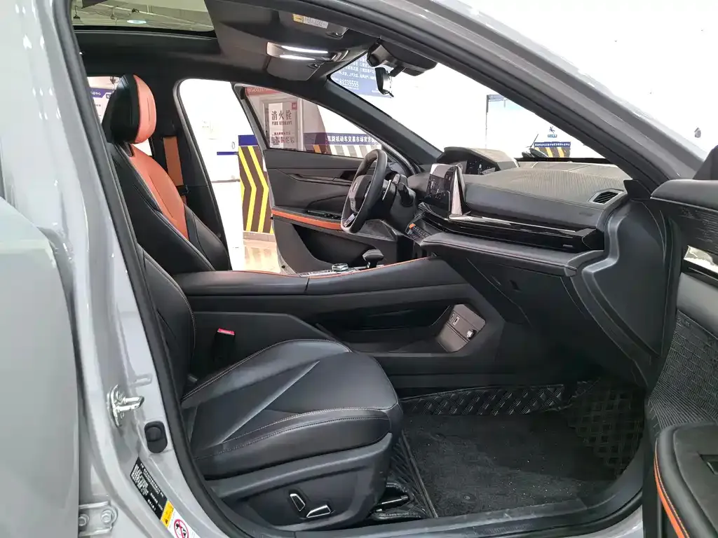 Changan UNI-V 2023 из CN, фото 10