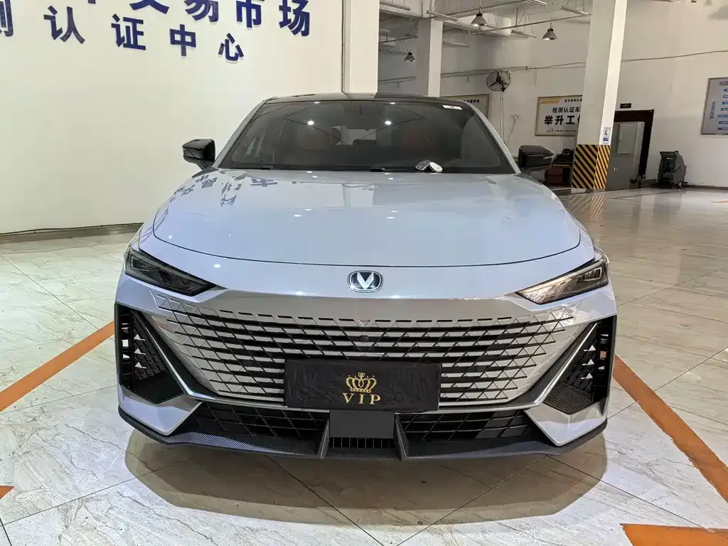 Changan UNI-V 2023 из CN, фото 2