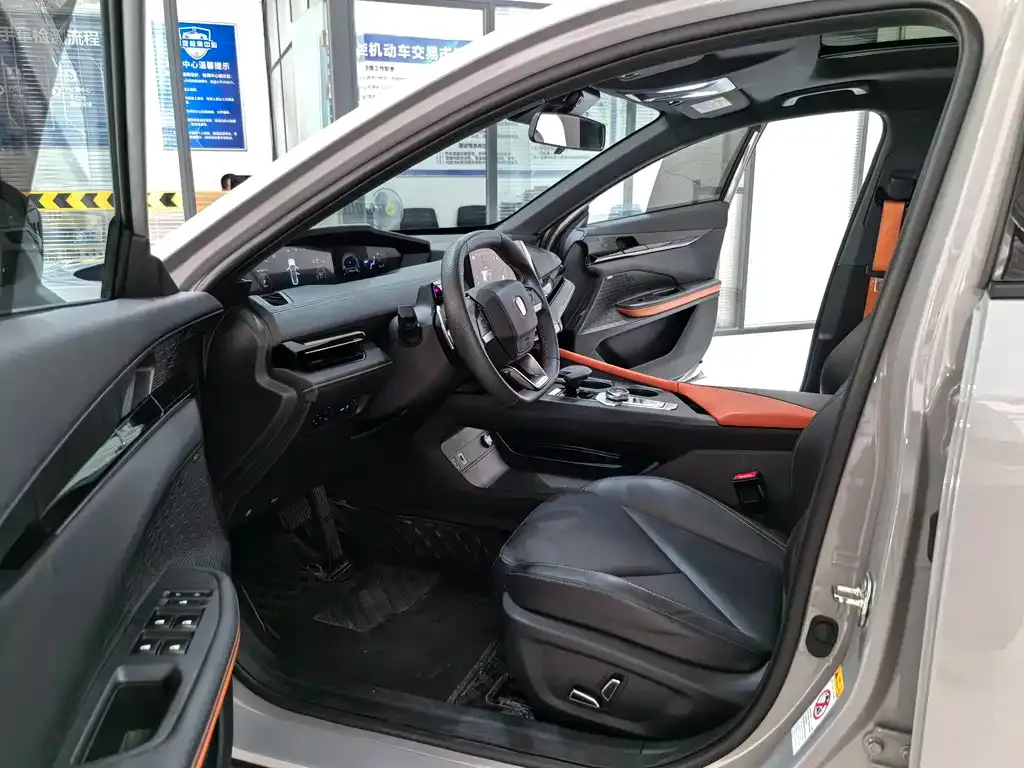 Changan UNI-V 2023 из CN, фото 8