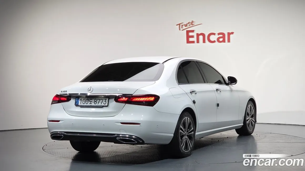 Mercedes-Benz E-Class 2021 из KR, фото 2