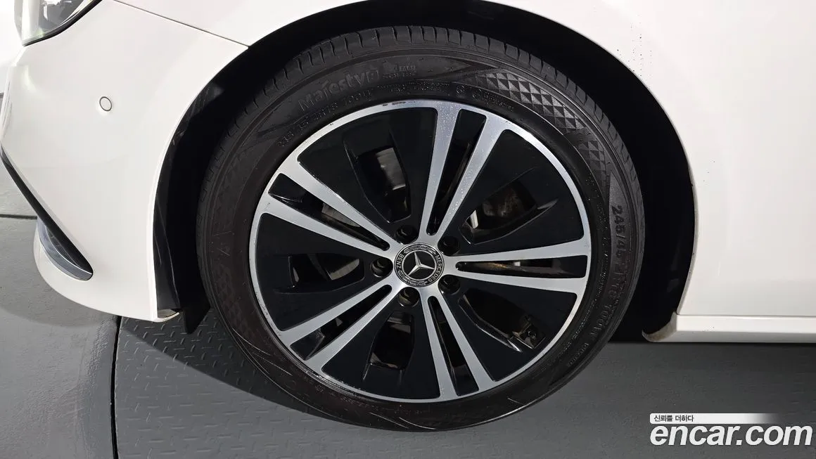 Mercedes-Benz E-Class 2021 из KR, фото 5