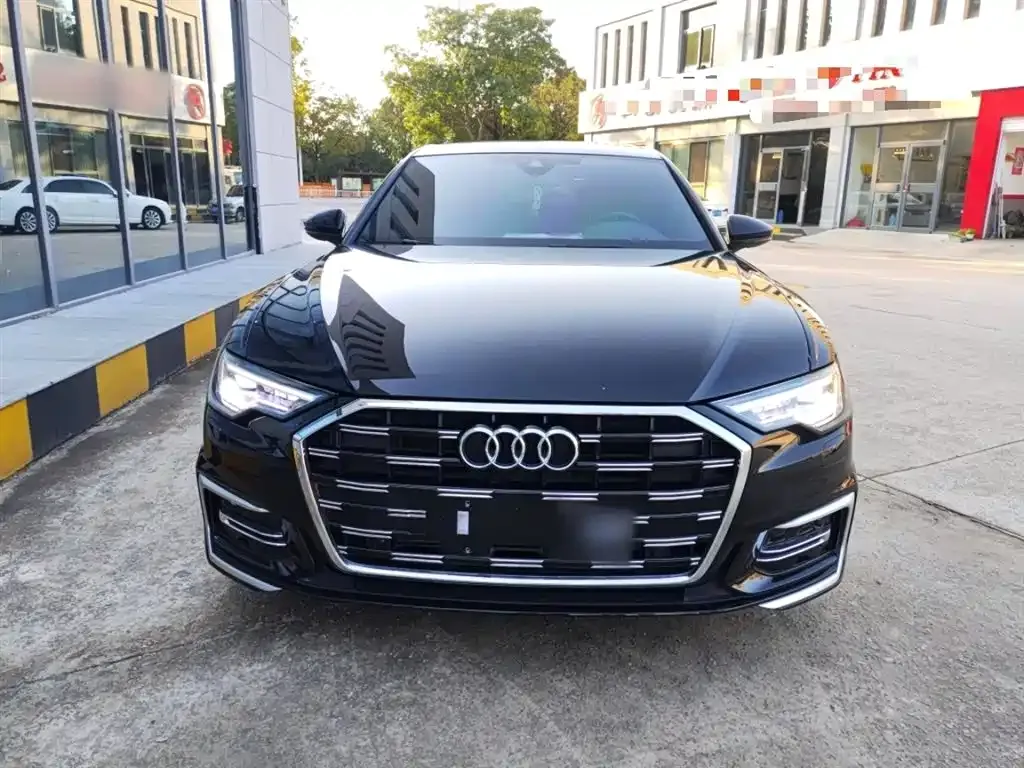 Audi A6L 2024 из CN, фото 3