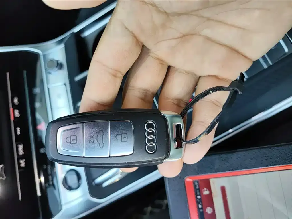 Audi A6L 2024 из CN, фото 9