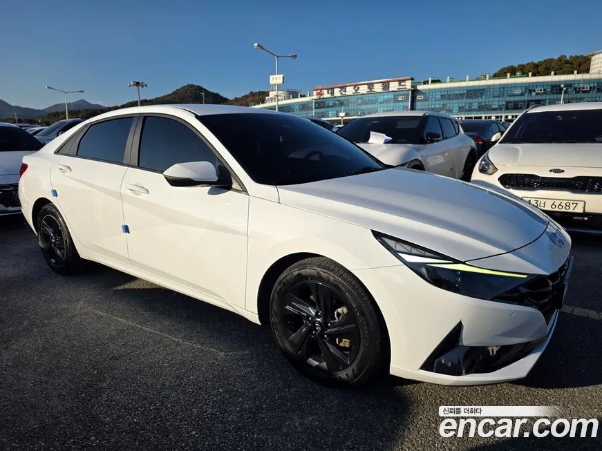 Hyundai AVANTE — фото 2