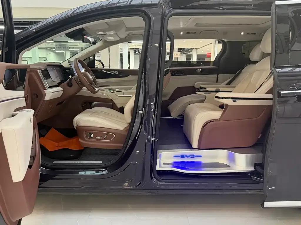BYD Xia 2025 из CN, фото 6