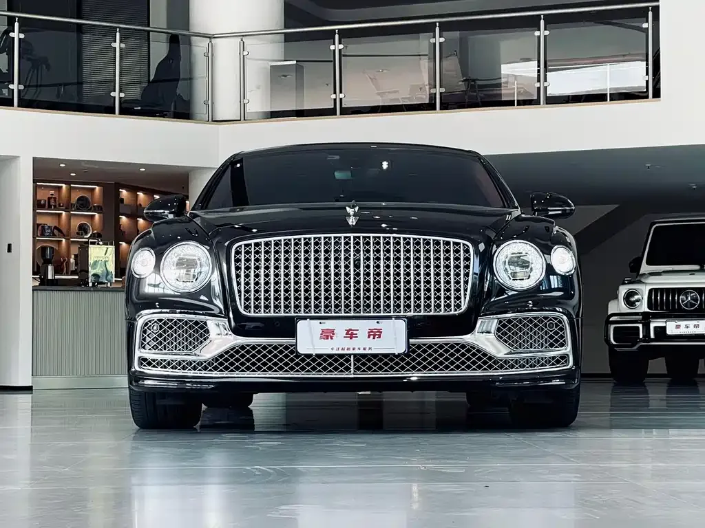 Bentley Flying Spur 2024 из CN, фото 4