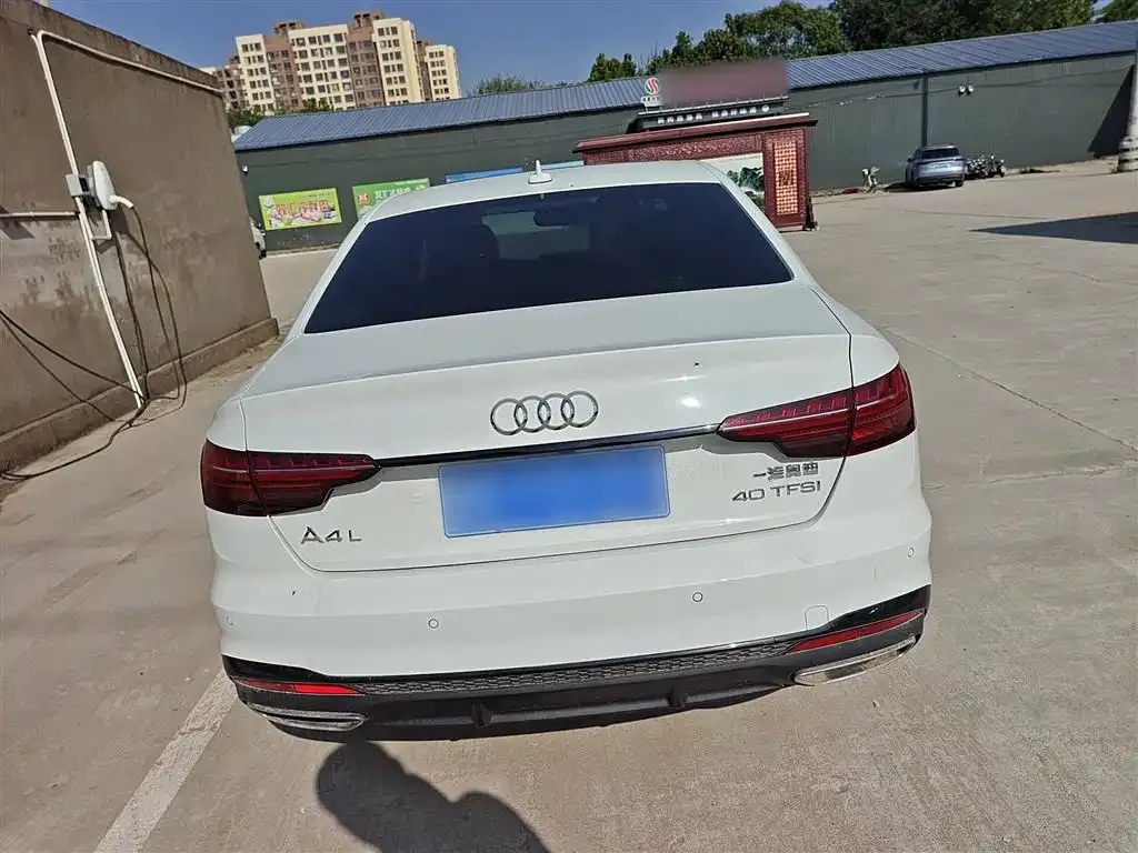 Audi A4L 2023 из CN, фото 8