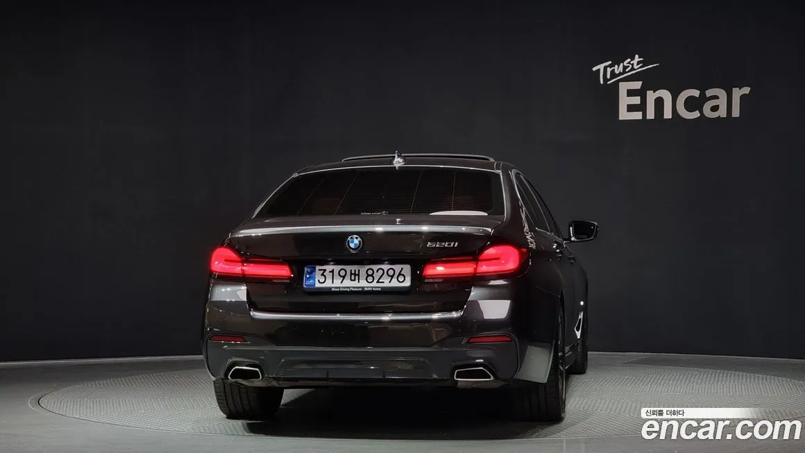 BMW 5-Series — фото 4