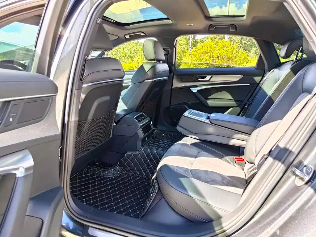 Audi A6L 2021 из CN, фото 8