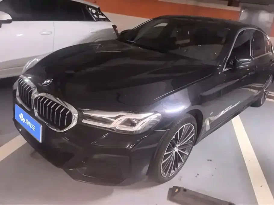 BMW 5 Series — фото 1