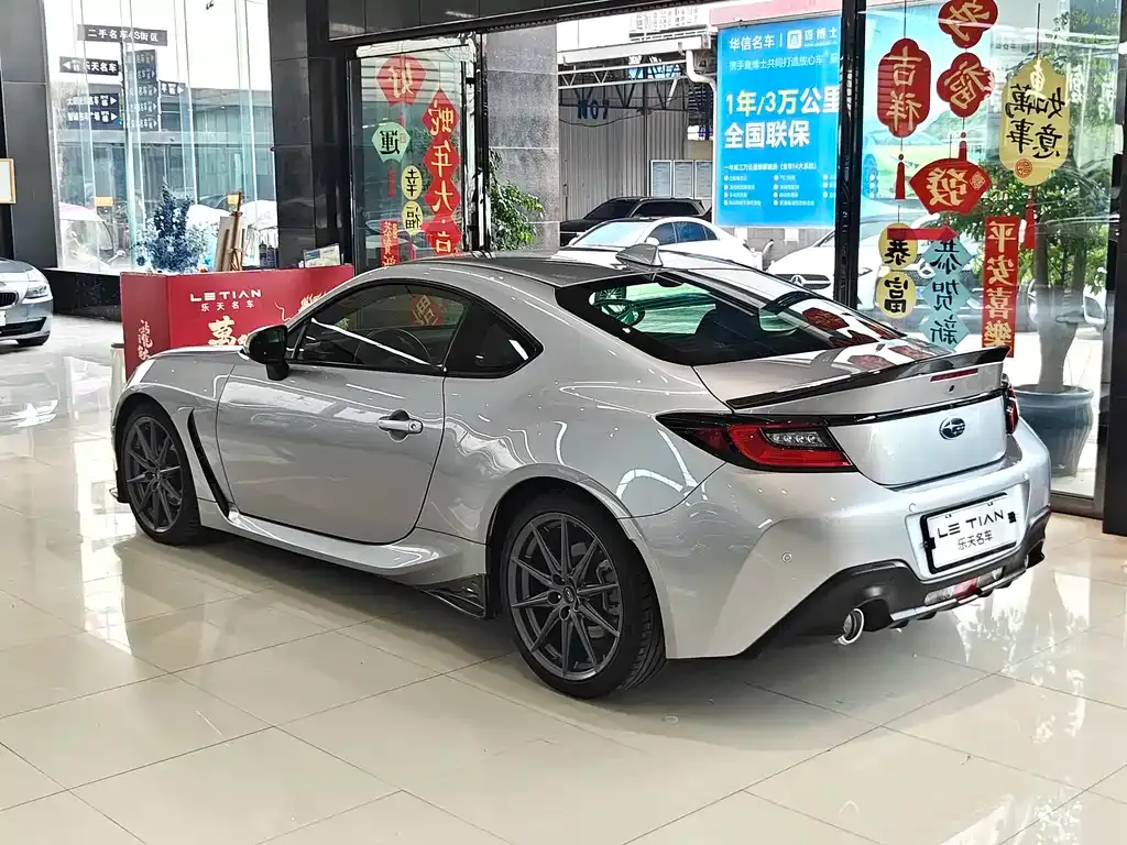 Subaru BRZ 2022 из CN, фото 6