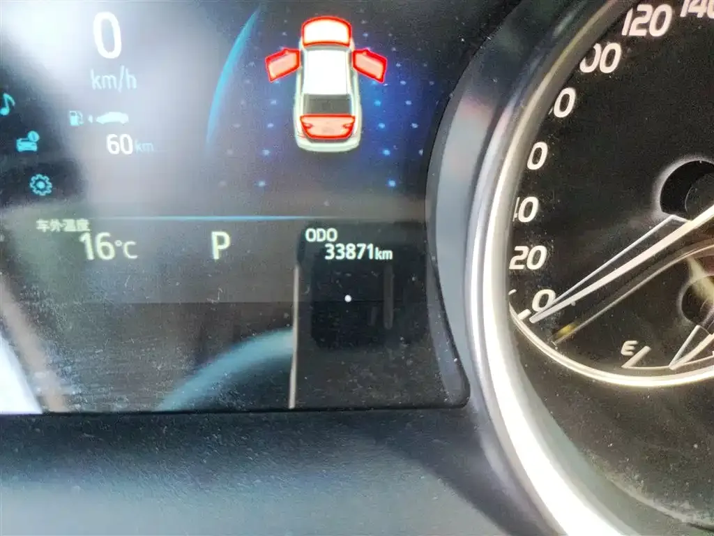 Toyota Camry 2022 из CN, фото 5
