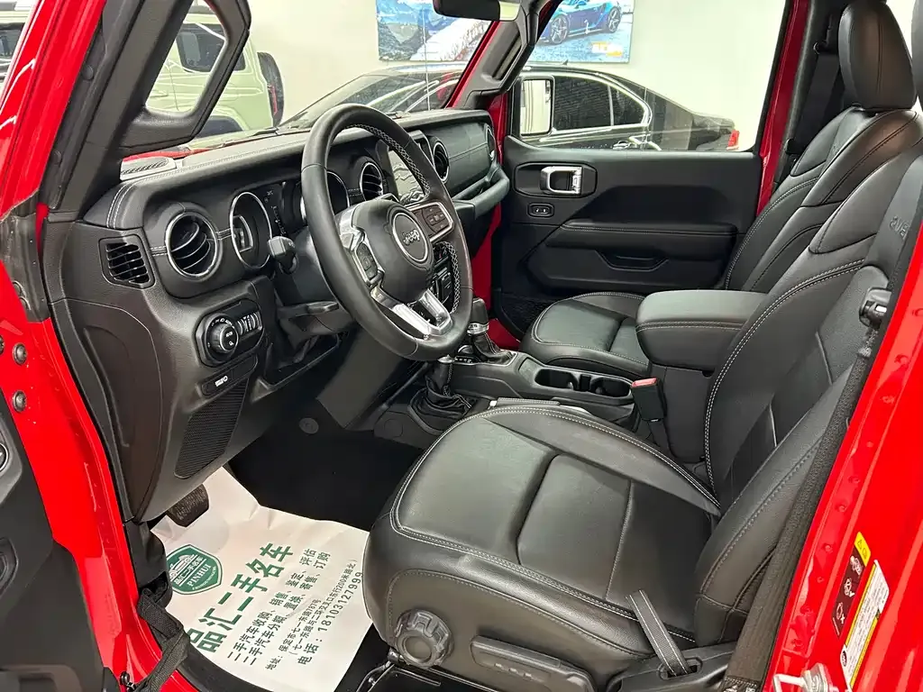 Jeep Gladiator 2023 из CN, фото 8
