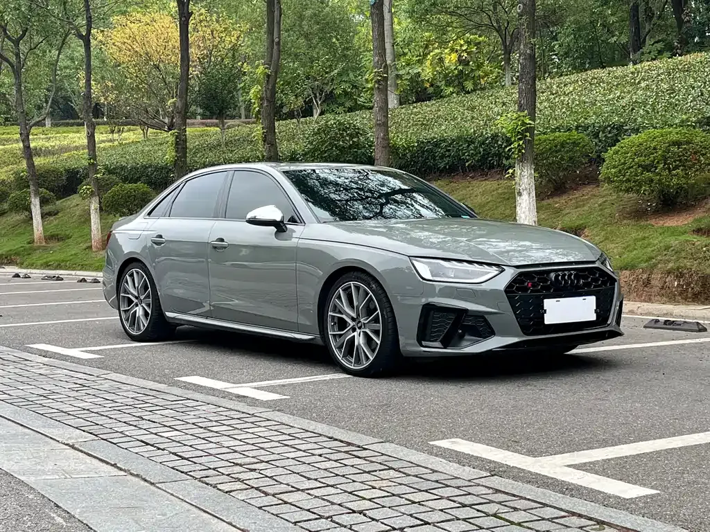 Audi S4 — фото 3