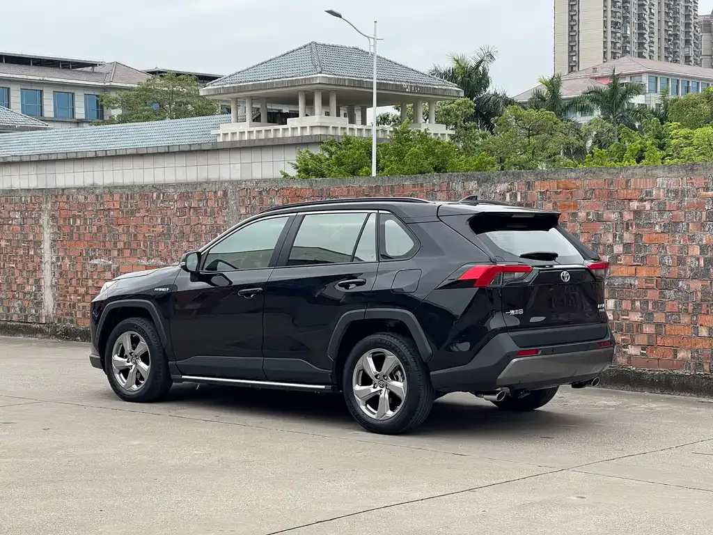 Toyota RAV4 2022 из CN, фото 4