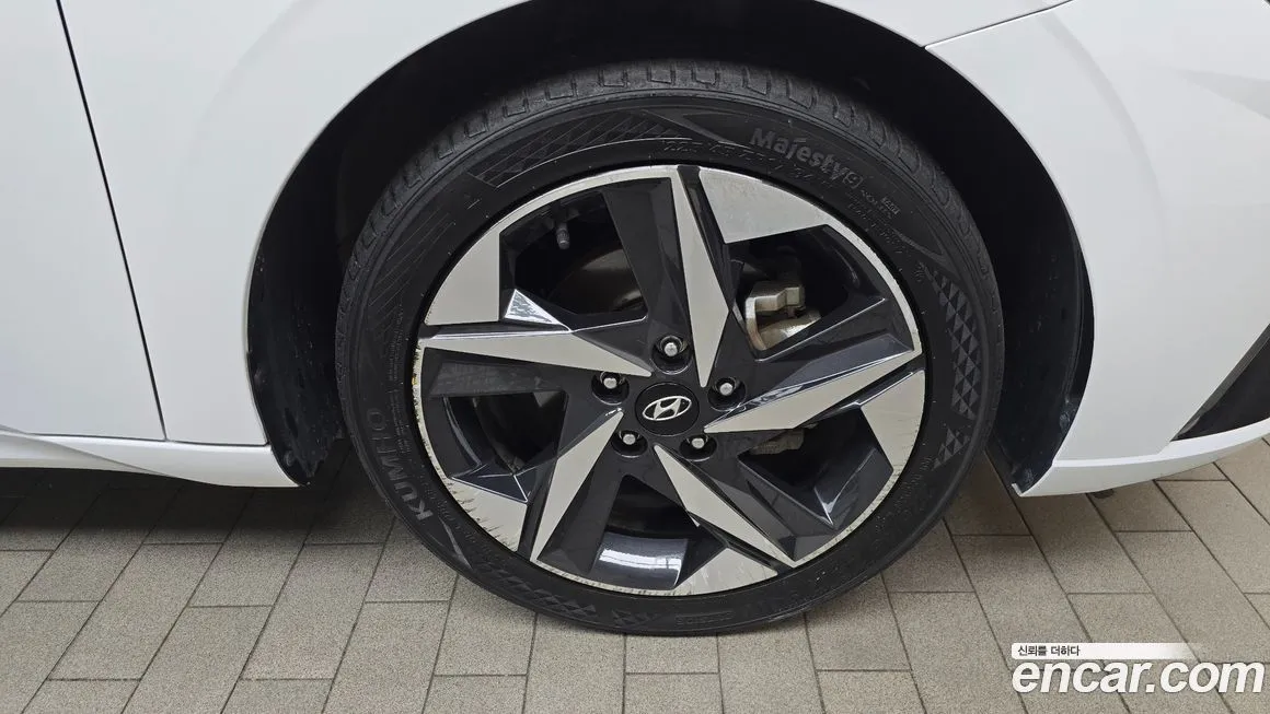 Hyundai AVANTE — фото 5