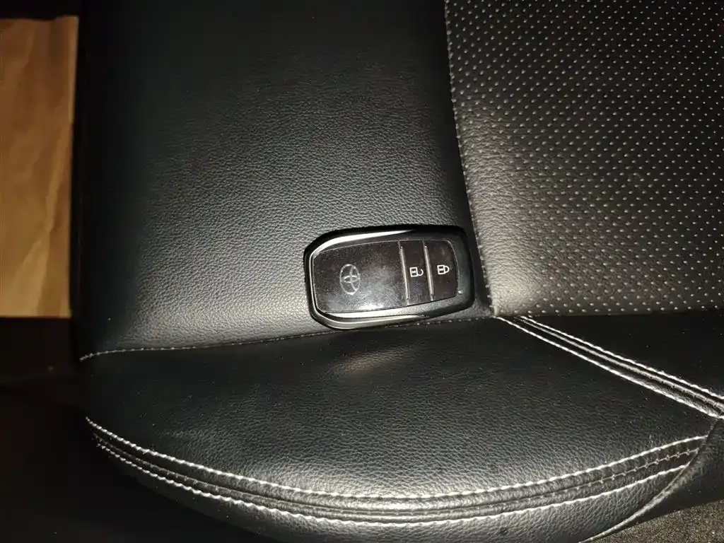 Toyota Harrier 2024 из CN, фото 9