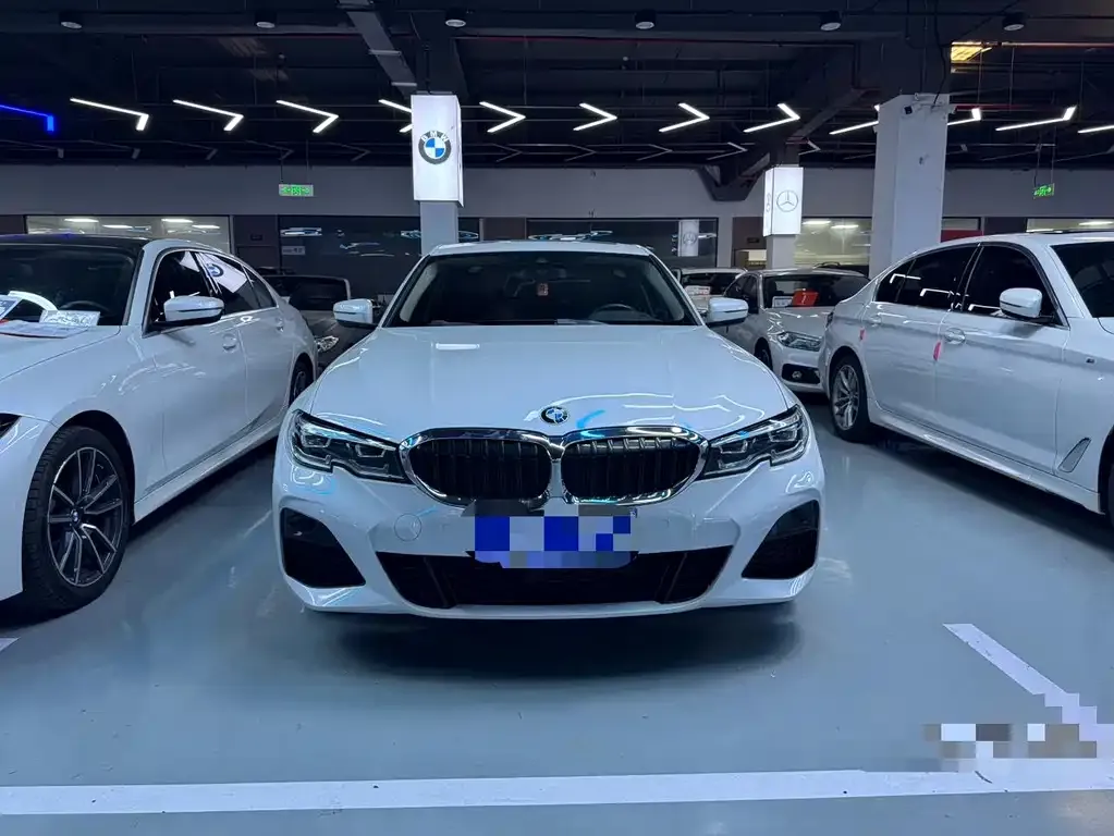 BMW 3 Series 2022 из CN, фото 3