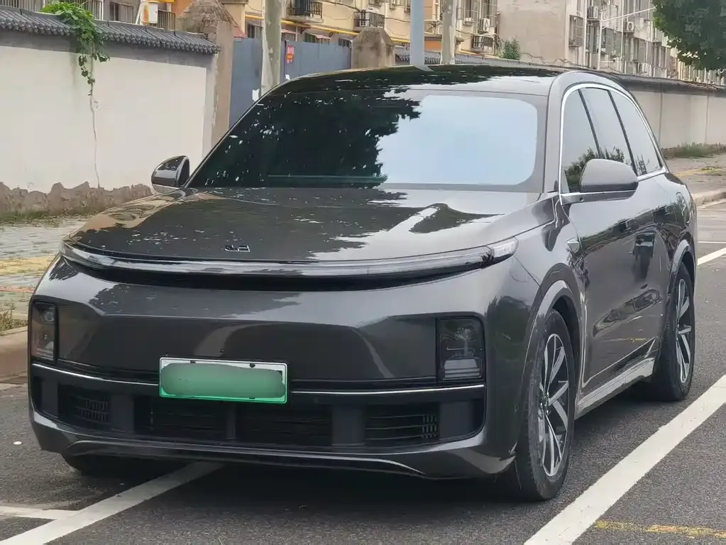 Li Auto L8