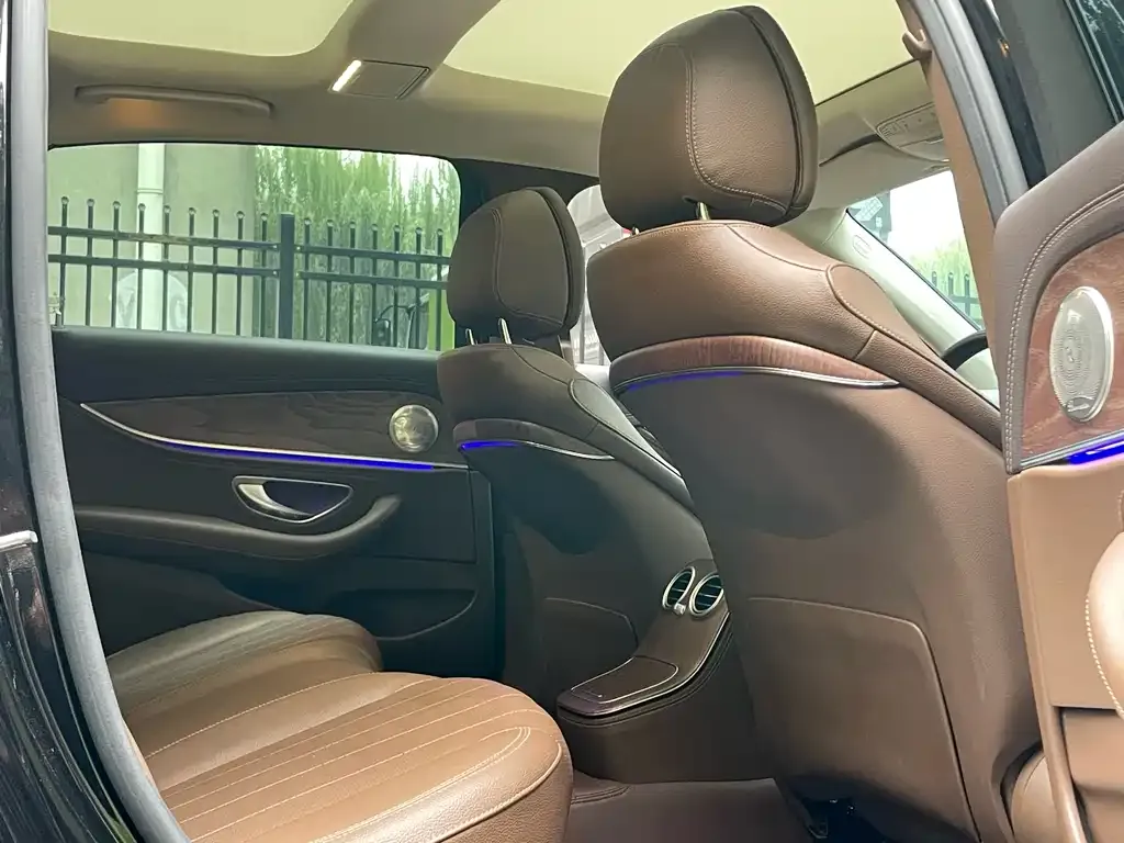 Mercedes-Benz E-Class 2022 из CN, фото 8