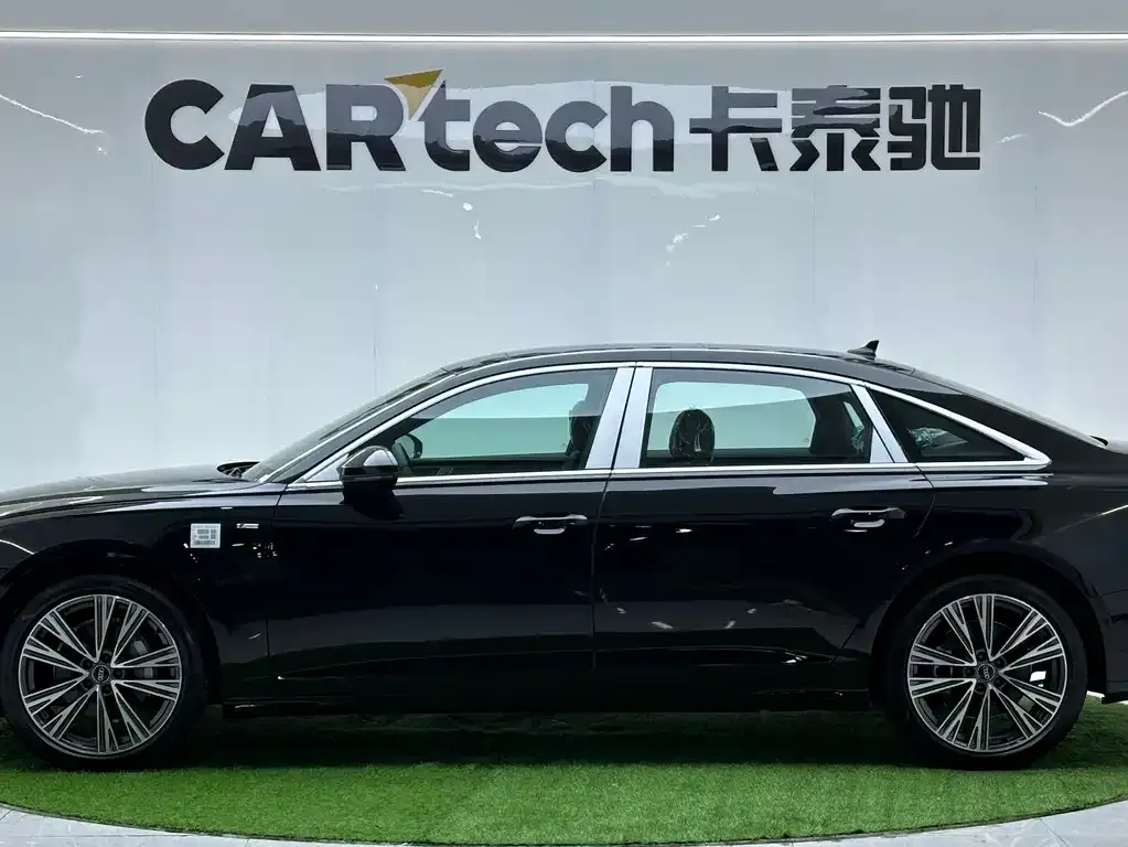 Audi A6L 2025 из CN, фото 2
