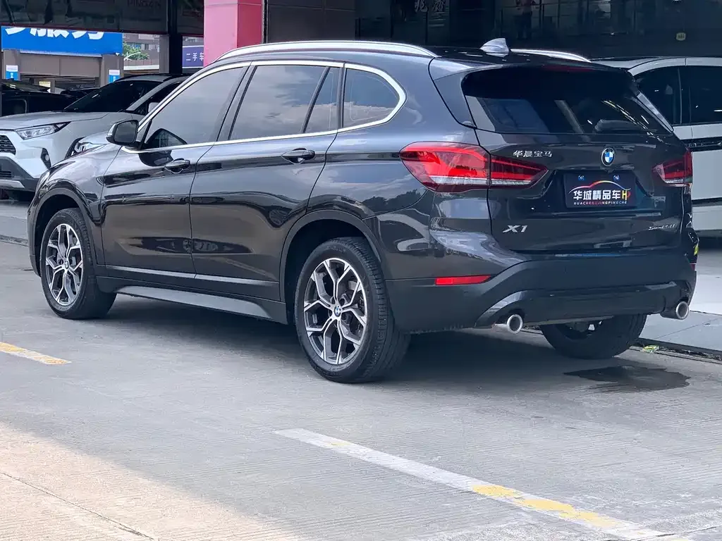 BMW X1 — фото 4