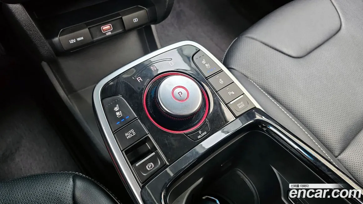 Kia Niro — фото 9
