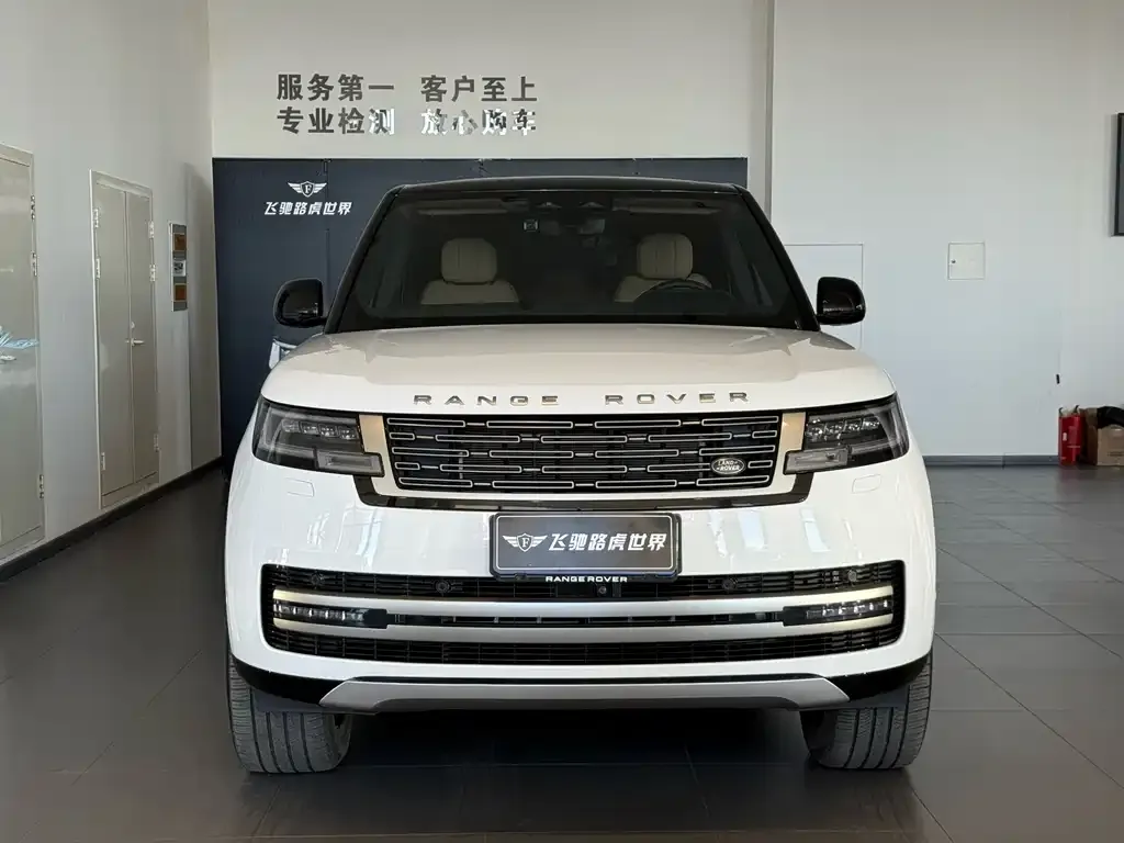 Land Rover Range Rover 2023 из CN, фото 2