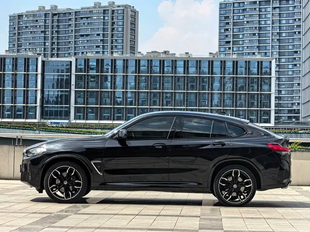 BMW X4 M40i 2023 из CN, фото 3