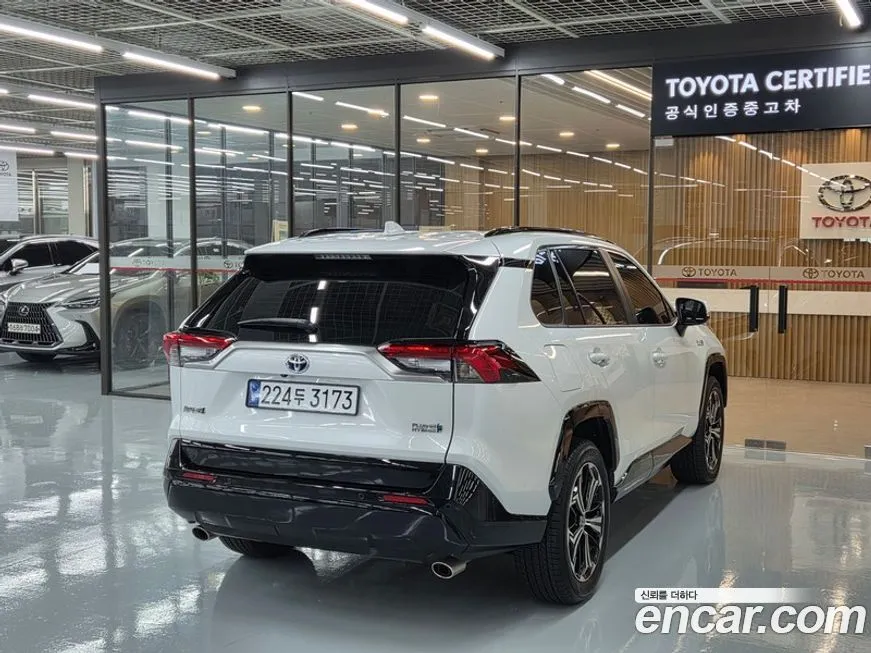 Toyota RAV4 2024 из KR, фото 2
