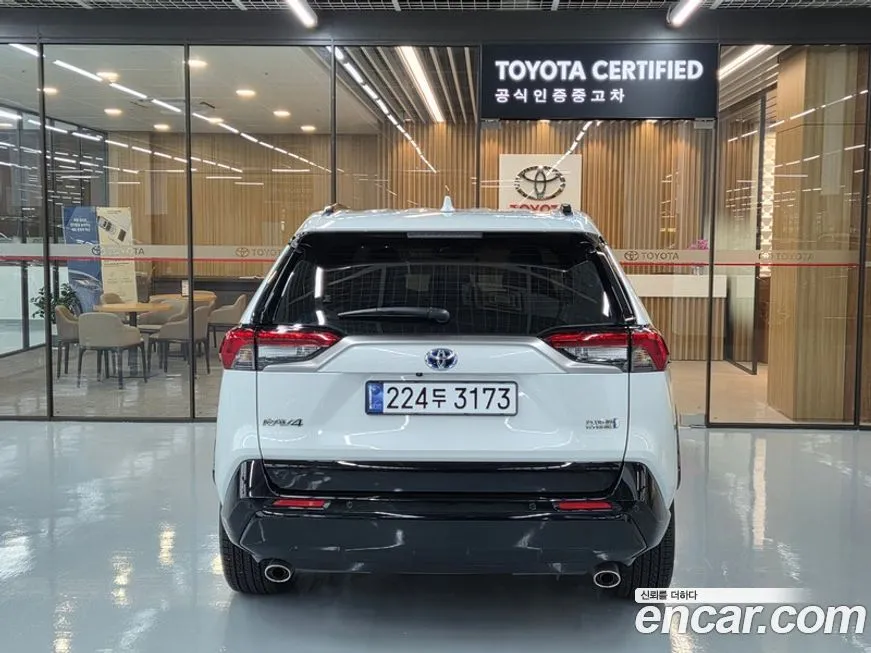 Toyota RAV4 2024 из KR, фото 4