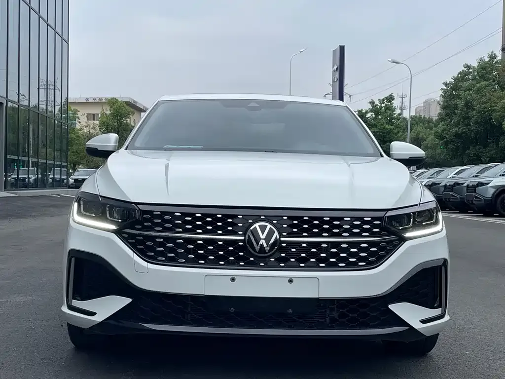 Volkswagen Lavida 2024 из CN, фото 1
