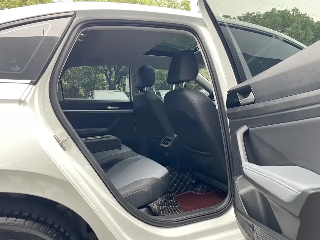 Volkswagen Lavida 2024 из CN, фото 10
