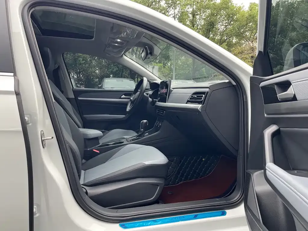 Volkswagen Lavida 2024 из CN, фото 9