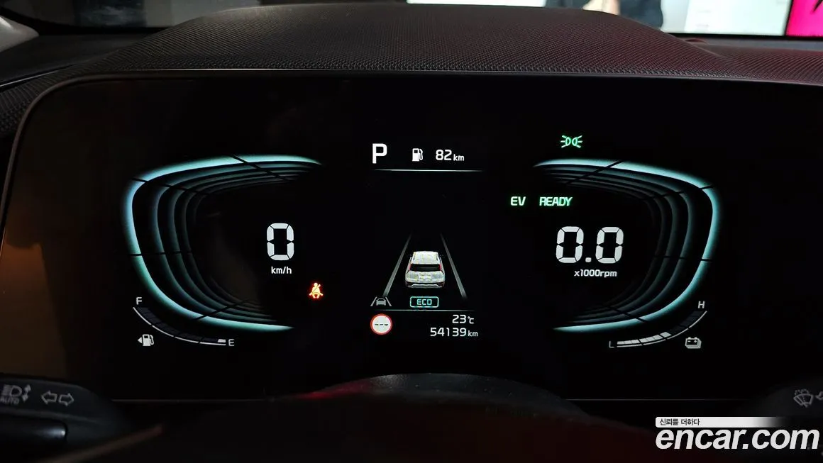 Kia Niro — фото 8
