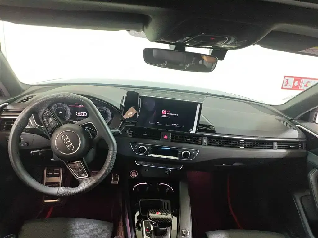 Audi A4L 2024 из CN, фото 8