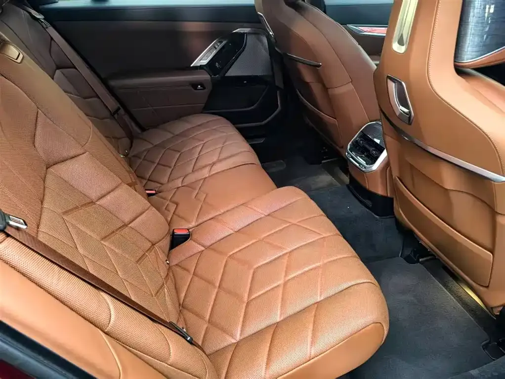 BMW i7 2023 из CN, фото 10