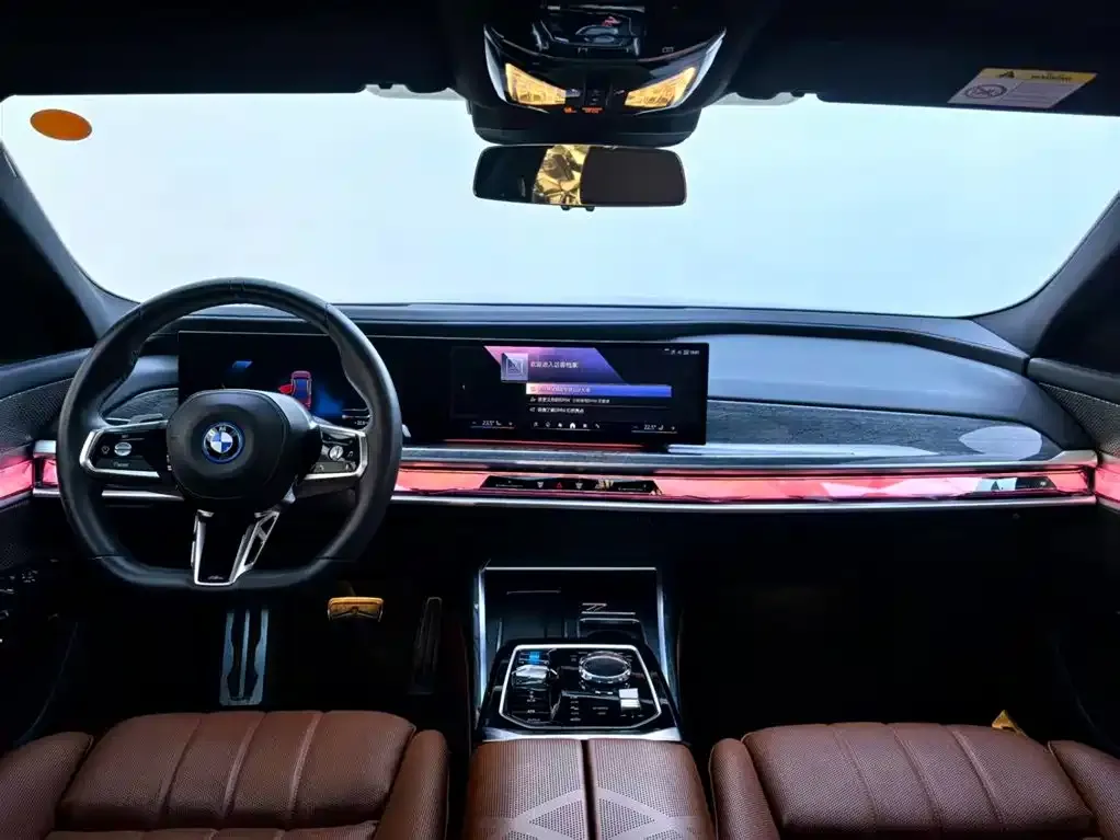 BMW i7 2023 из CN, фото 7