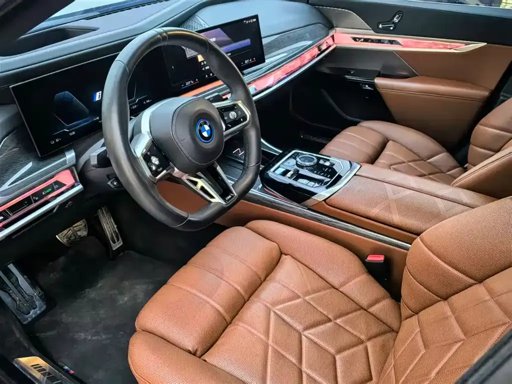 BMW i7 2023 из CN, фото 8