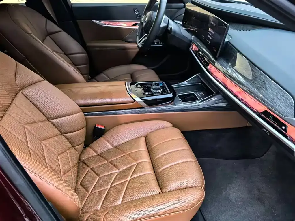 BMW i7 2023 из CN, фото 9