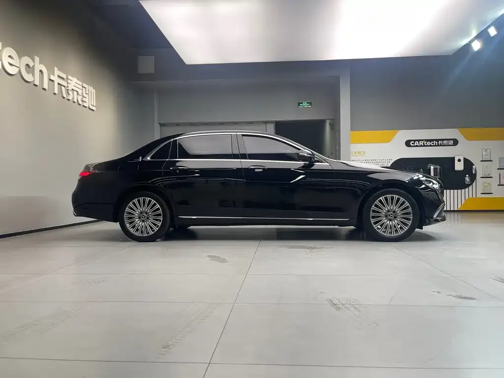 Mercedes-Benz E-Class 2023 из CN, фото 7