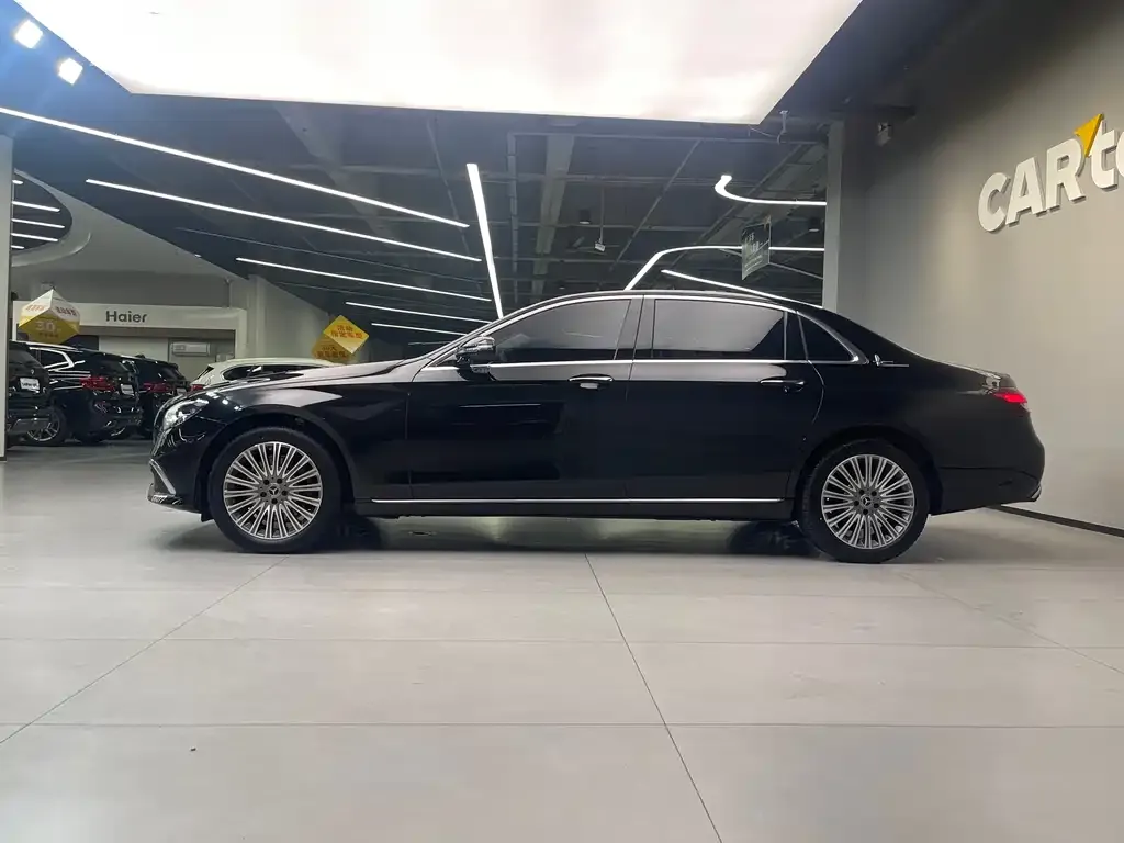 Mercedes-Benz E-Class 2023 из CN, фото 8