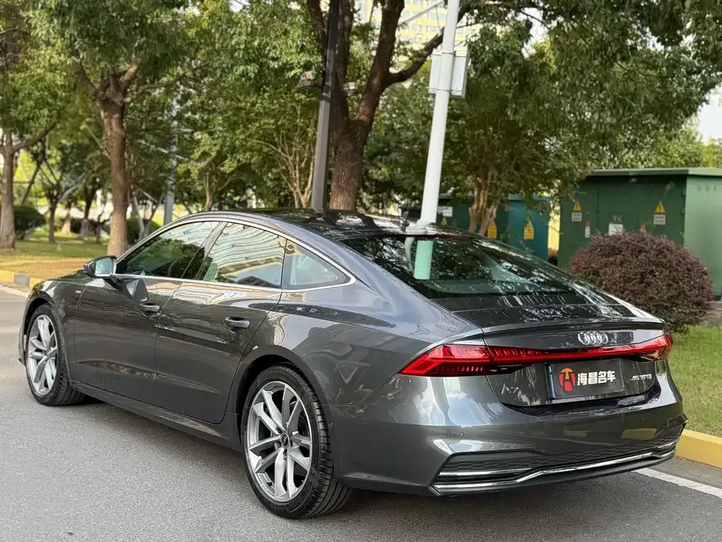 Audi A7 2024 из CN, фото 4