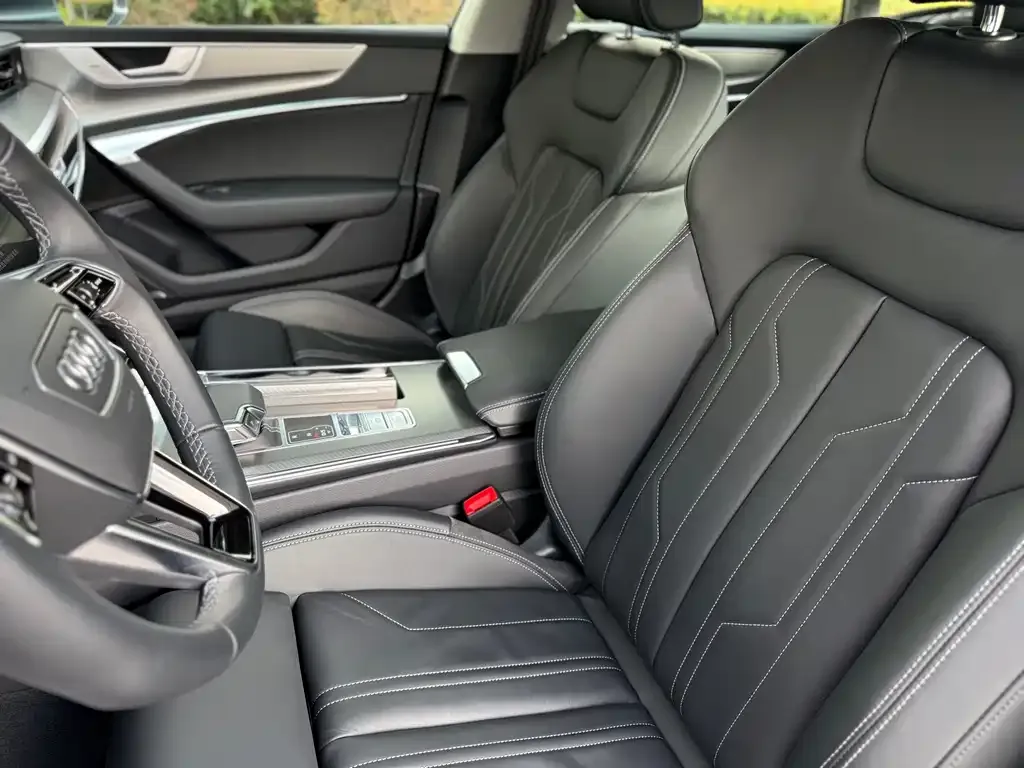 Audi A7 2024 из CN, фото 8