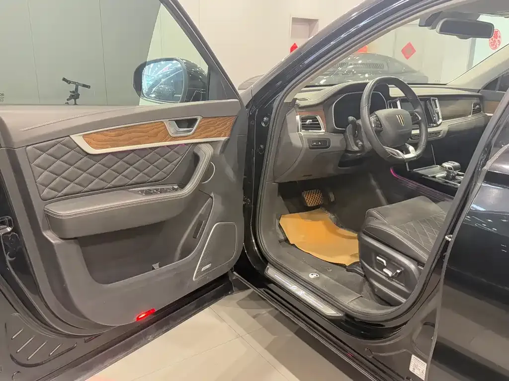 Hongqi HS7 2023 из CN, фото 4