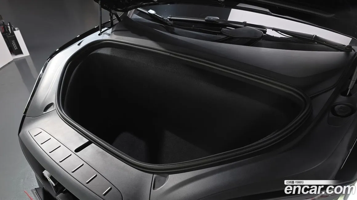 Tesla Model X 2024 из KR, фото 6