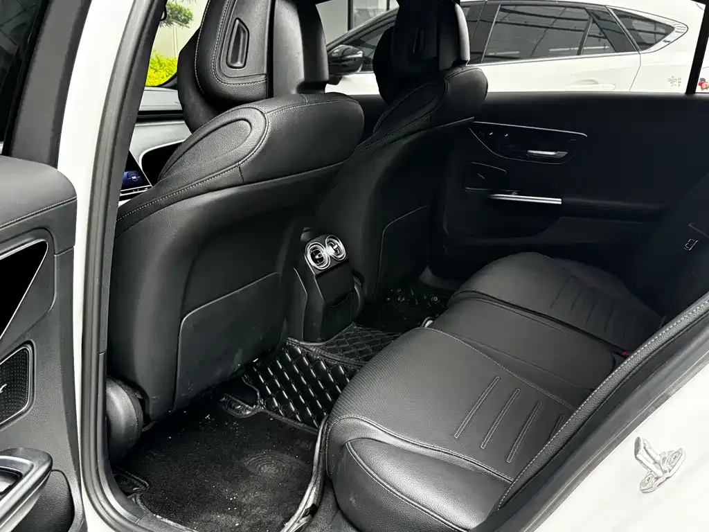 Mercedes-Benz C-Class 2023 из CN, фото 7